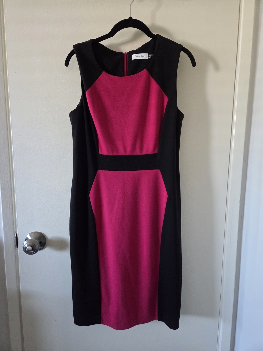 Calvin Klein Fuchsia and Black Colorblock Sheath Dress